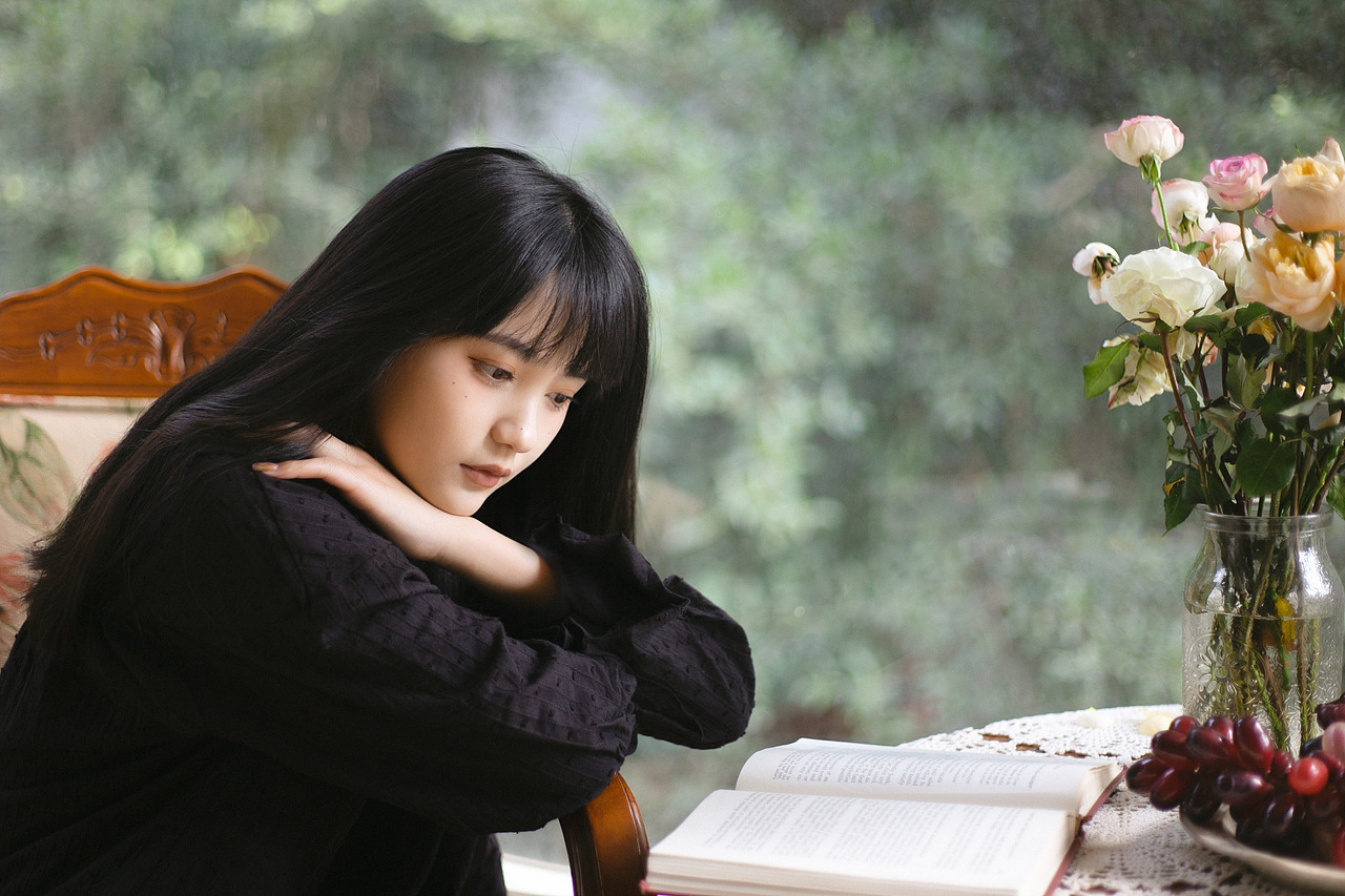 初春的窗（图ZMjQ1MDQ4MTcy） - 人像摄影 - 站酷设计师樱雨天原创素材 - 站酷ZCOOL