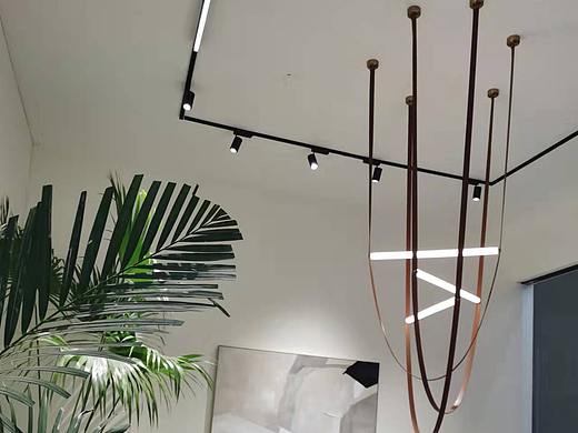 定制意式皮带吊灯（个人主页-ZNTY2NDY2ODg=） - 产品摄影 - 站酷设计师勇蜀黍原创素材 - 站酷ZCOOL