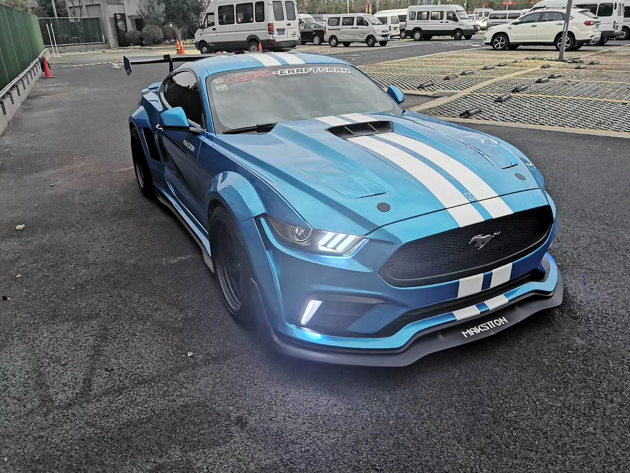 福特野马改装ROBOT机器人三代宽体包围 机盖尾翼排气