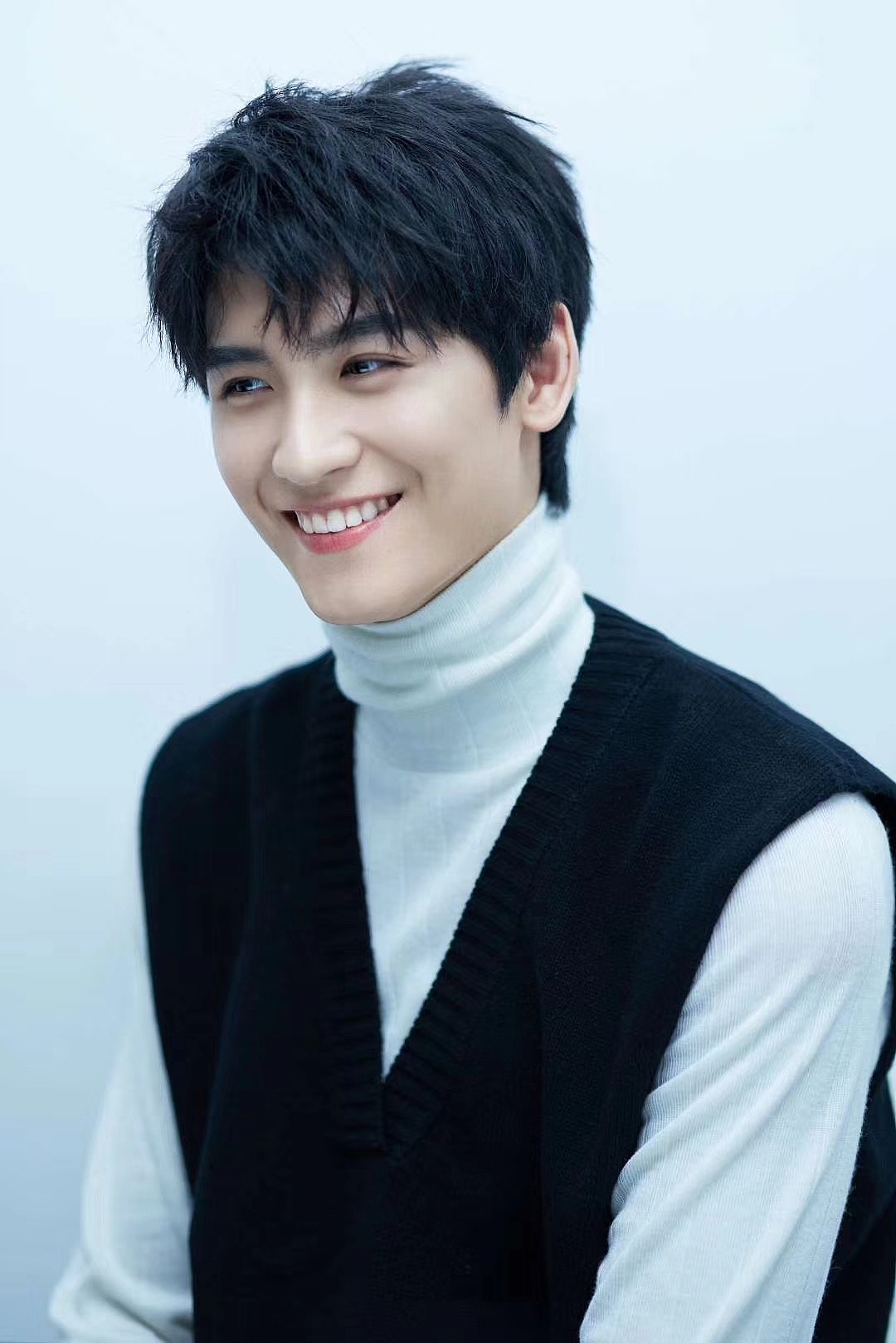 BAZAAR✖️黄俊捷 #MAXIU STUDIO 出品#