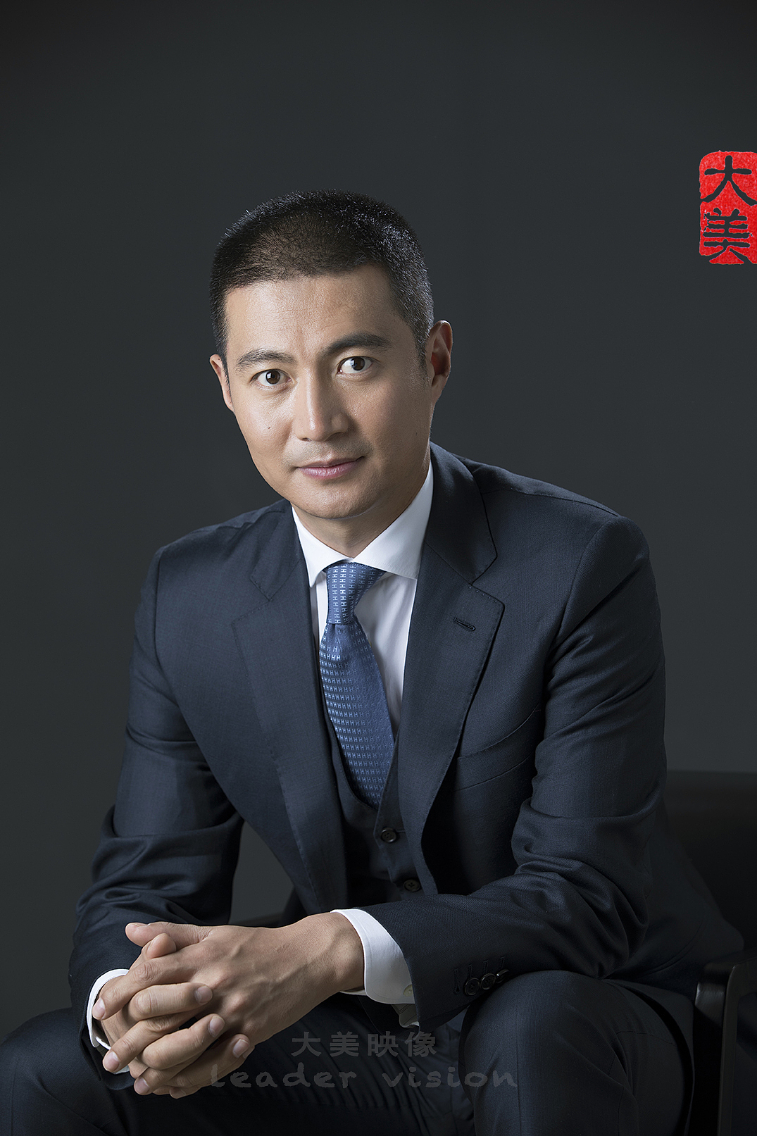 领导团队形象照商务形象照的全球认知商业人像摄影-不断变化中寻求