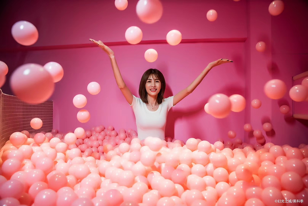 星空艺术馆、失恋恋爱博物馆等暖场活动道具