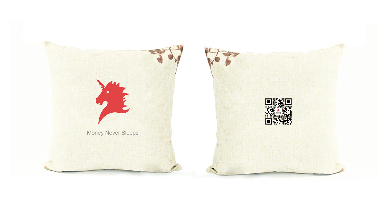 logo的一些饰品抱枕