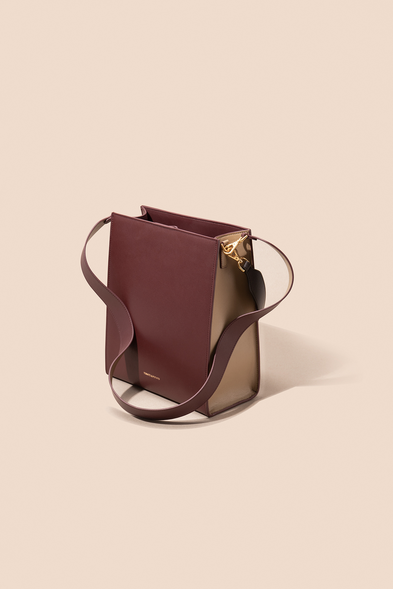 皮具箱包摄影-女包摄影（图ZMjMzODM3NjU2） - 产品摄影 - 站酷设计师Mark摄影原创素材 - 站酷ZCOOL