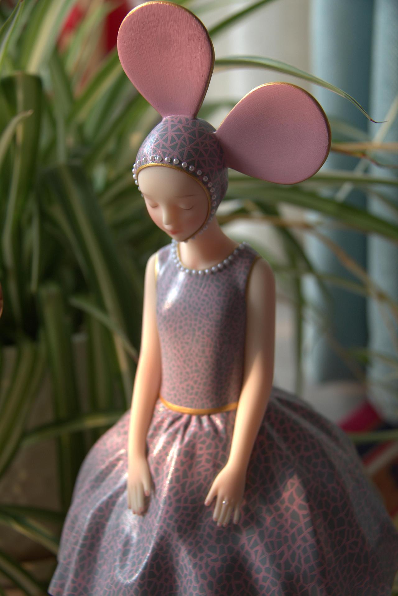 艺术家纪念款雕塑