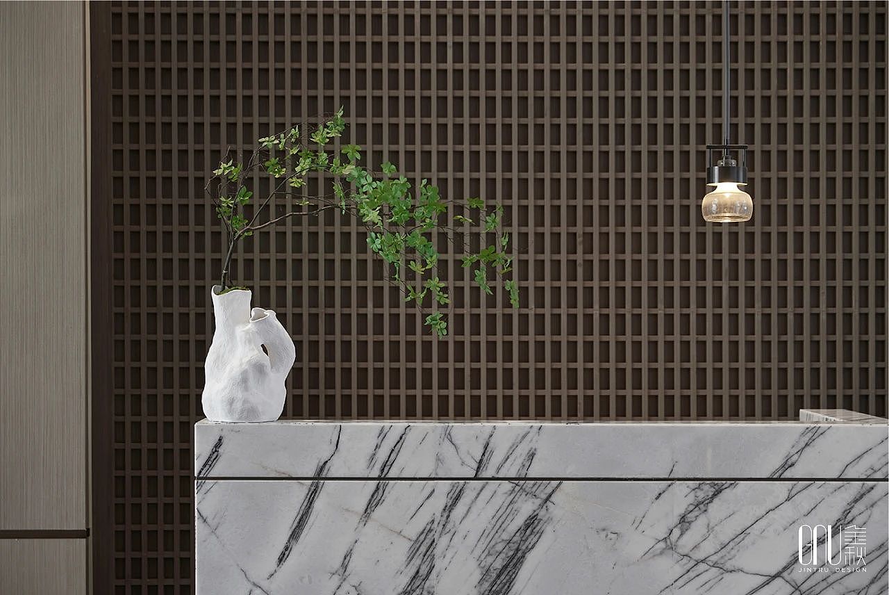 GNU新作 | 西宁万科·公园里销售中心:于林深处听树语