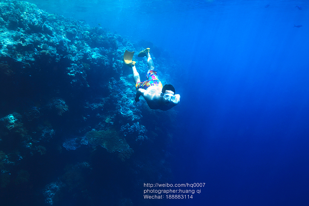 水下摄影（图ZNDUxNTY2OTI=） - 人像摄影 - 站酷设计师摄影师黄棋原创素材 - 站酷ZCOOL