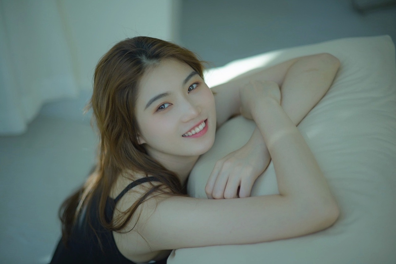 夏（图ZMjQ2MDI5NzAw） - 人像摄影 - 站酷设计师掉牙原创素材 - 站酷ZCOOL