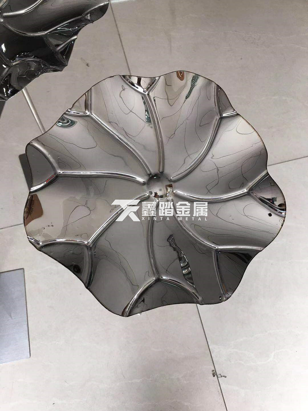 镜面不锈钢荷花荷叶雕塑（图ZMTc3NzI3NDQ0） - 其他手工艺 - 站酷设计师艺术制品有限公司原创素材 - 站酷ZCOOL