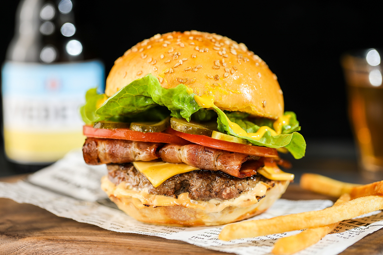 美食摄影丨汉堡 炸鸡 啤酒（图ZMjA3NjYzNDQ4） - 产品摄影 - 站酷设计师伟世李原创素材 - 站酷ZCOOL