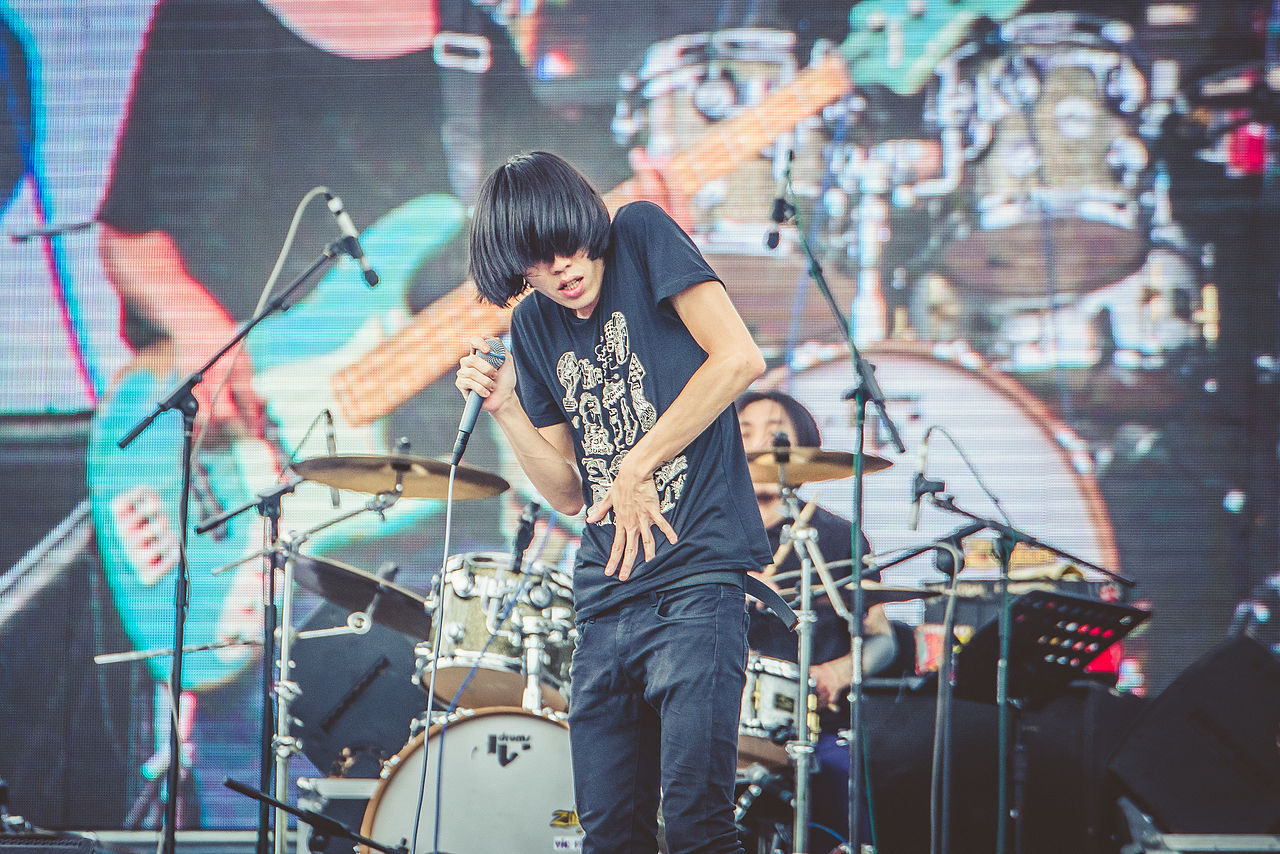 深圳草莓音乐节（图ZMTkxNzc1Njg=） - 人像摄影 - 站酷设计师凹凸蜀黍原创素材 - 站酷ZCOOL