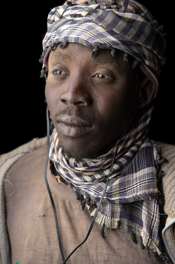 [尼罗河肖像]-Portrait of Nile-金矿加工区矿工系列（图ZNDU0NTE5MjQ=） - 人像摄影 - 站酷设计师杜风彦原创素材 - 站酷ZCOOL