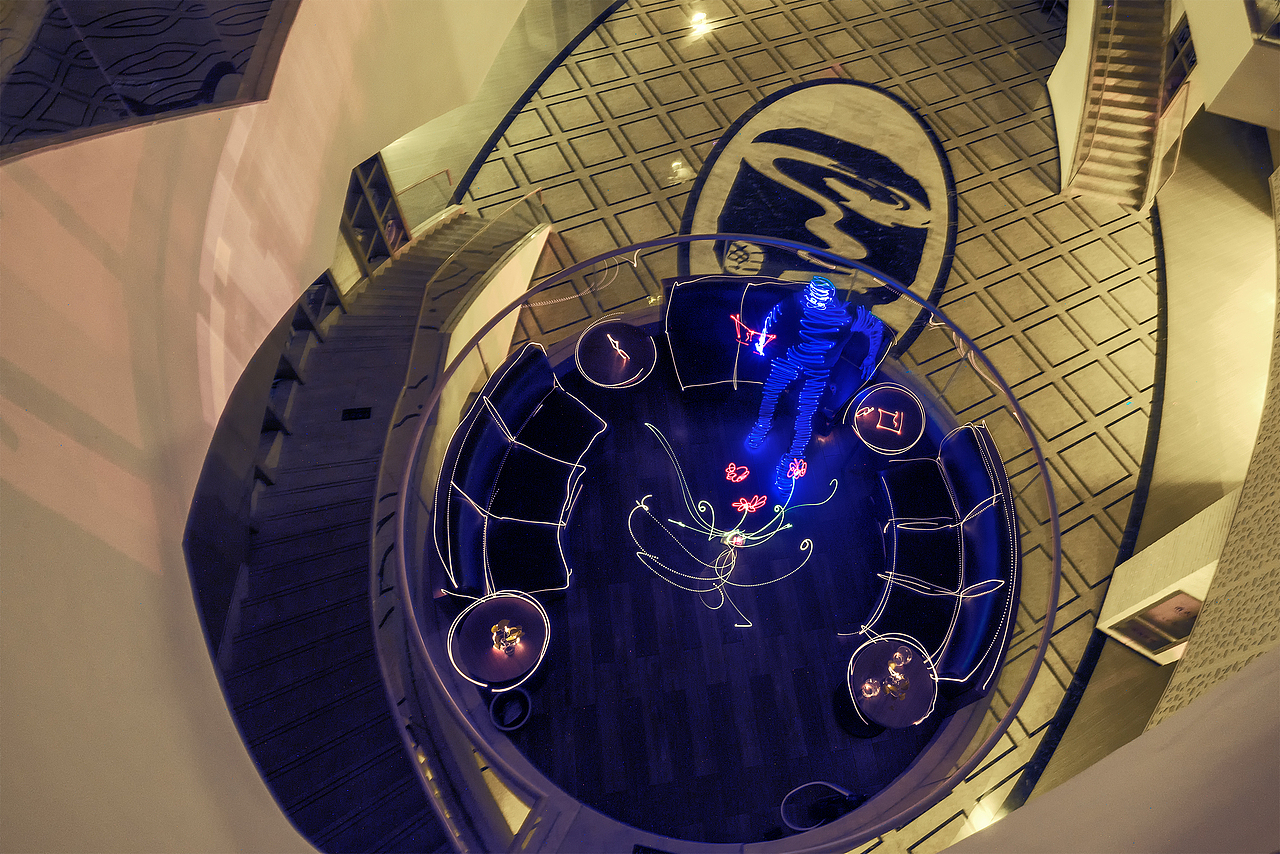 万圣节光绘夜（图ZOTU2Mzc0NDg=） - 其他摄影 - 站酷设计师Roywang光绘艺术原创素材 - 站酷ZCOOL