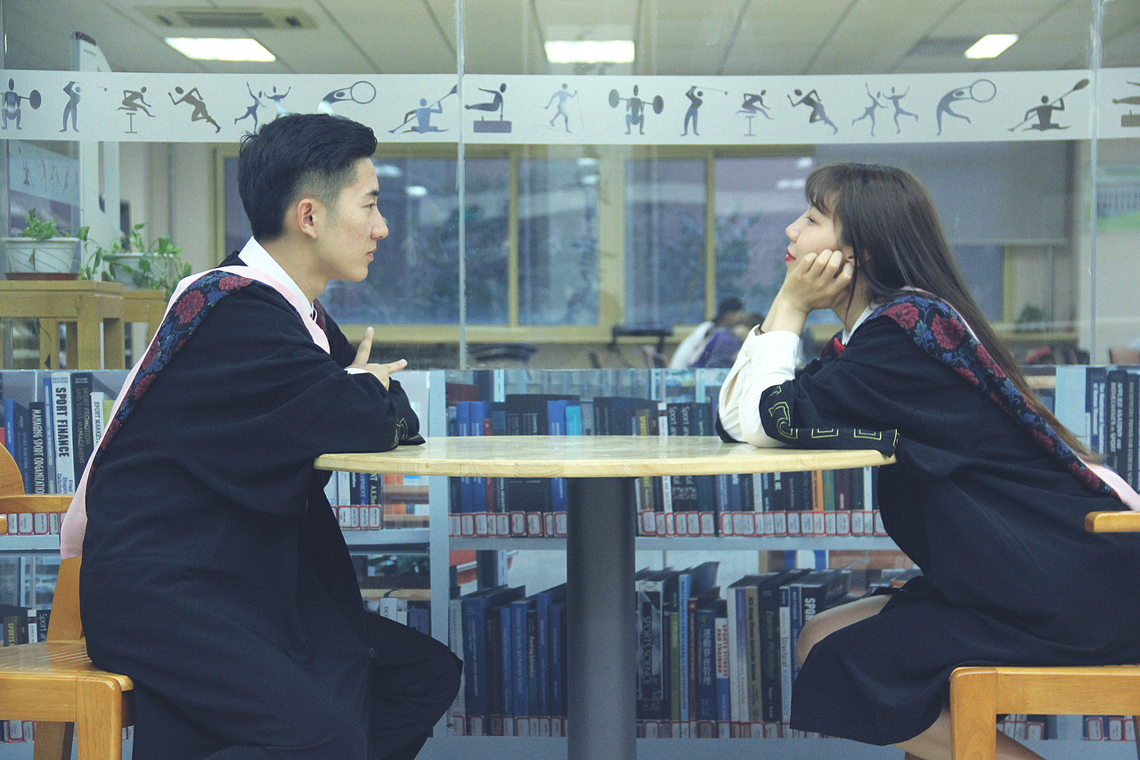大学情侣毕业季写真