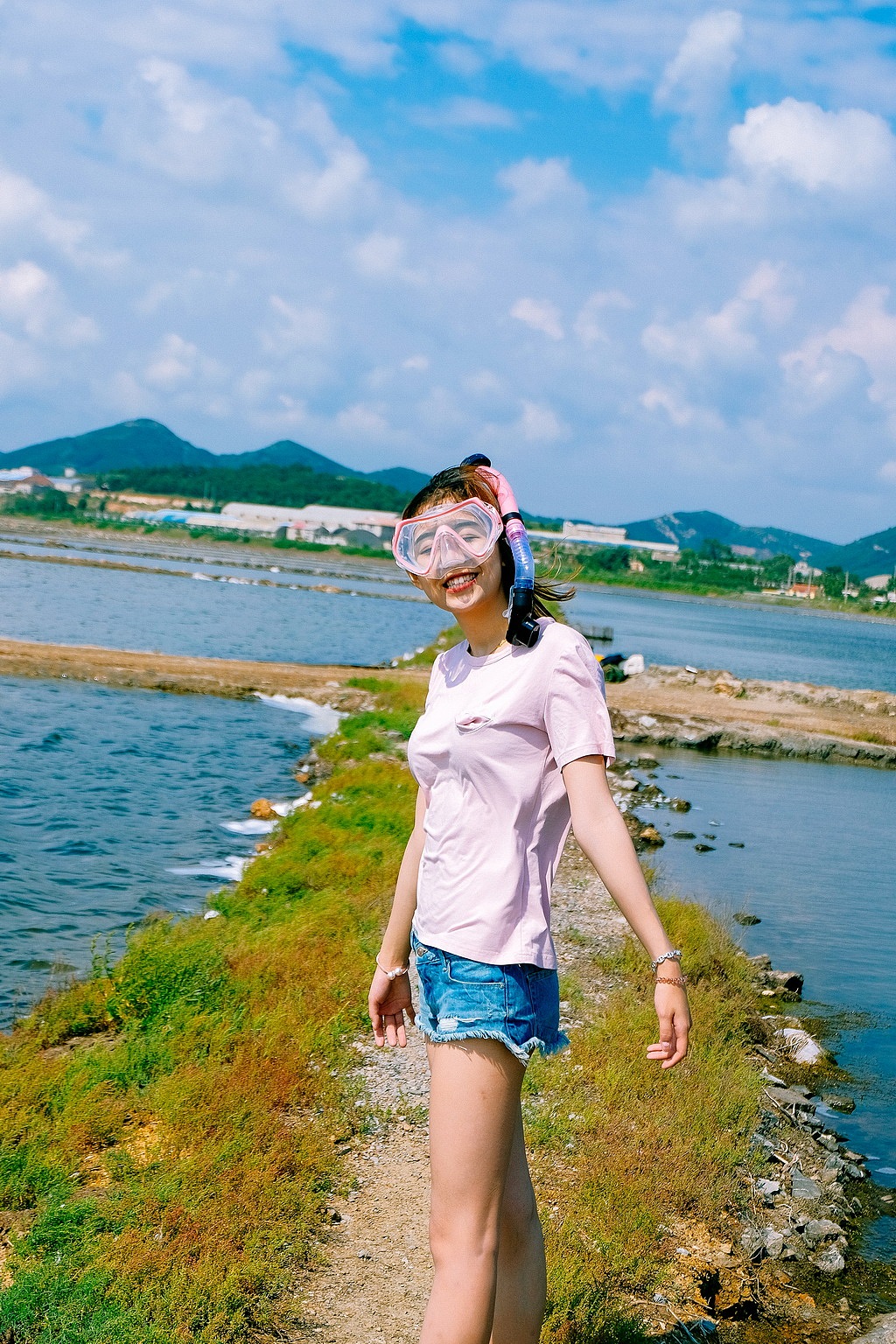 夏天北方已经开始清凉（图ZOTEwNzg2NDg=） - 人像摄影 - 站酷设计师hobysun原创素材 - 站酷ZCOOL