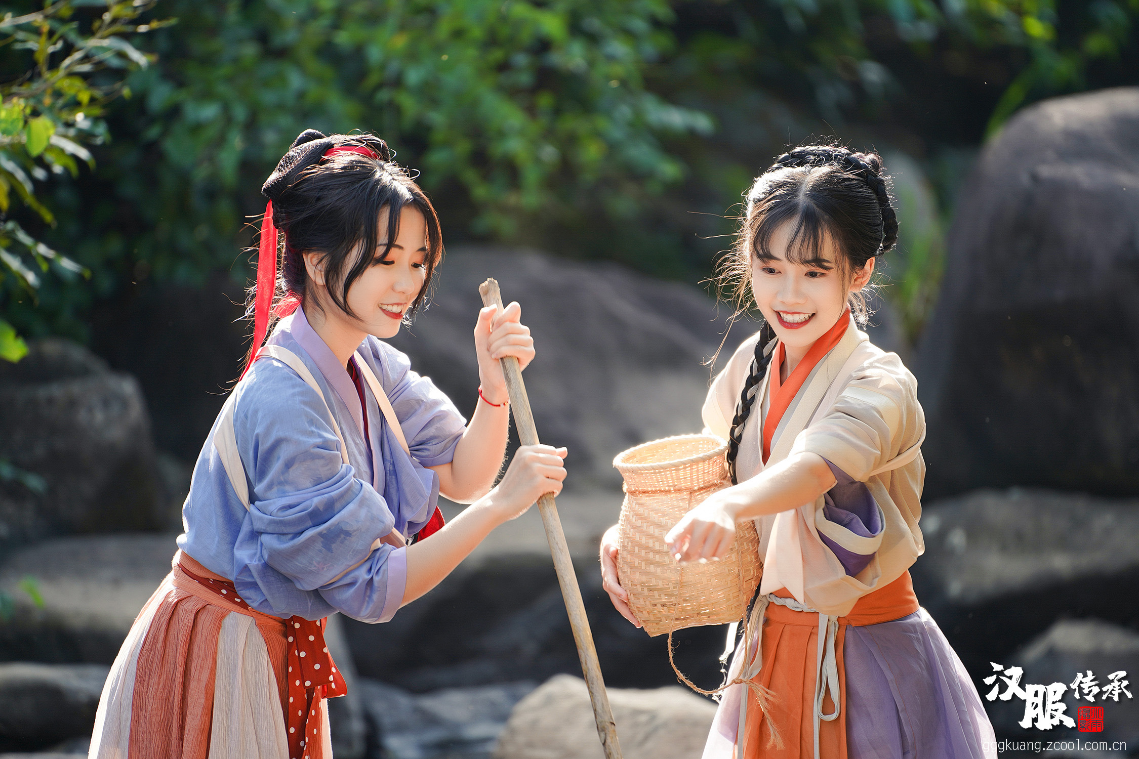 汉服闺蜜|打鱼写真约拍 象头山拍摄溪水玩水