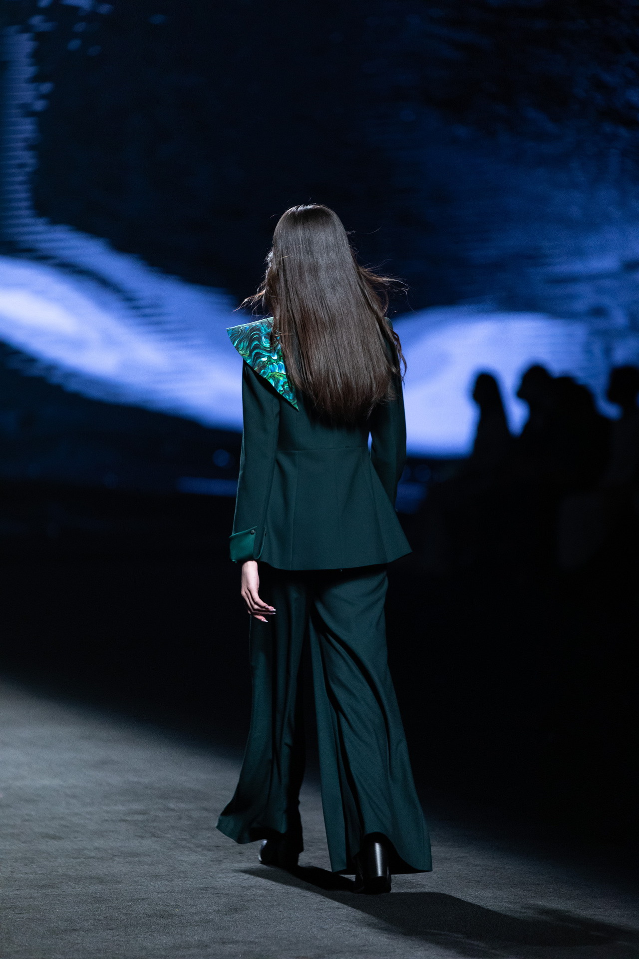 2021广东时装周：若水I NUI CHOICE 女哲.彭佩宜（图ZMjc2NjY5MDgw） - 时尚/艺术摄影 - 站酷设计师小S视觉原创素材 - 站酷ZCOOL