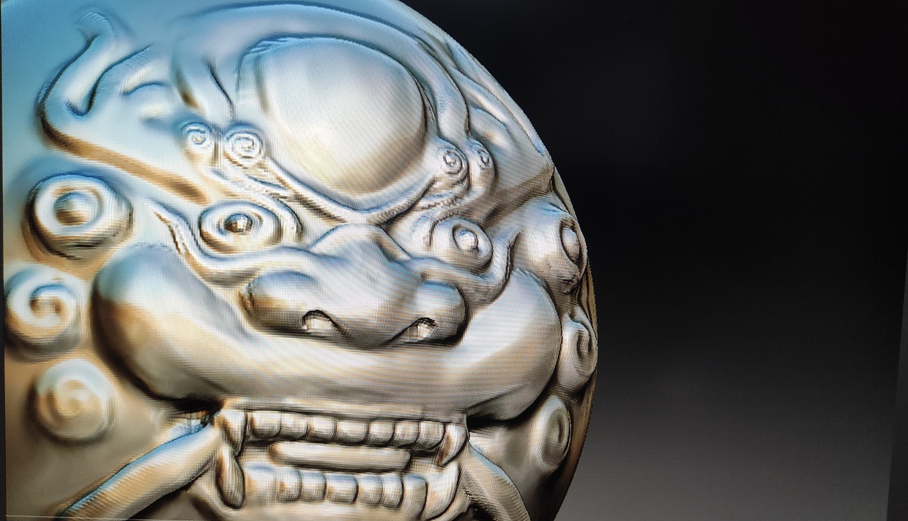 椒图,龙生九子之一,形状像螺蚌,性格好闭,好僻静,最反感别人进入它的