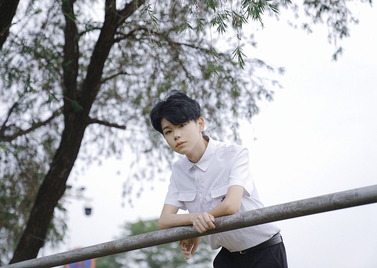 属于他的那一刻彩虹（图ZMjI5OTc1NDYw） - 人像摄影 - 站酷设计师_余小鱼原创素材 - 站酷ZCOOL