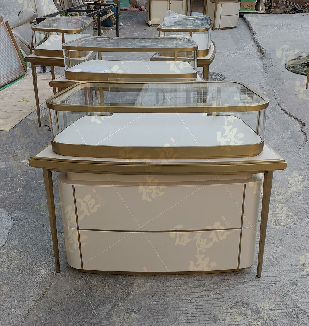 精品展示柜-適用珠寶鐘表奢侈品展示（圖ZMjU4NTQ1MzU2） - 展陳設(shè)計(jì) - 站酷設(shè)計(jì)師谷德珠寶展柜原創(chuàng)素材 - 站酷ZCOOL