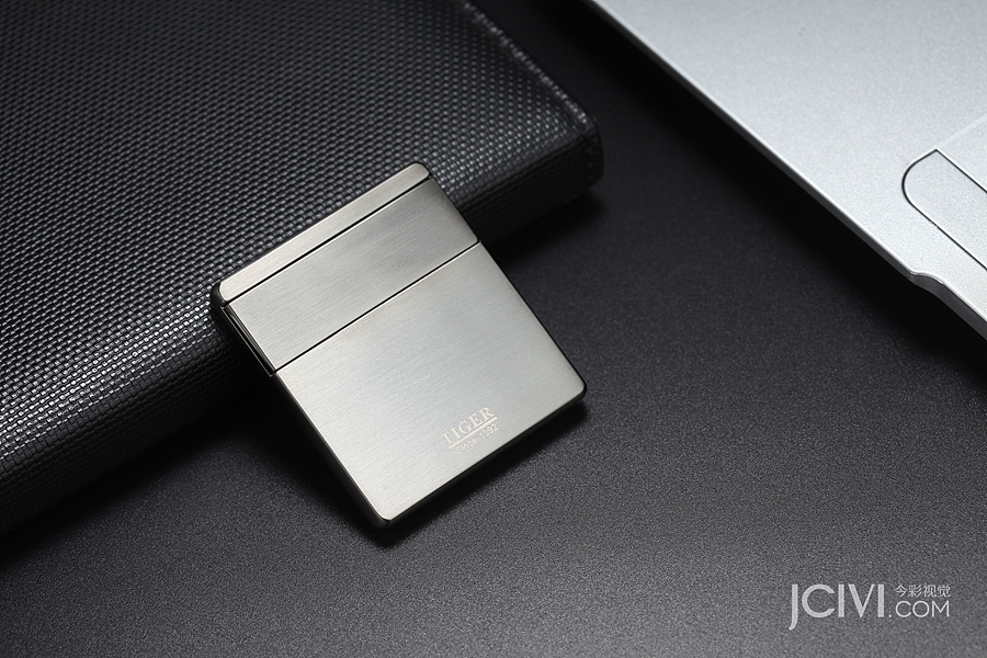 武汉商品拍摄 金属制品 静物摄影 场景拍摄 打火机拍摄（图ZMTQwOTI3MzM2） - 产品摄影 - 站酷设计师短视频拍摄今彩原创素材 - 站酷ZCOOL