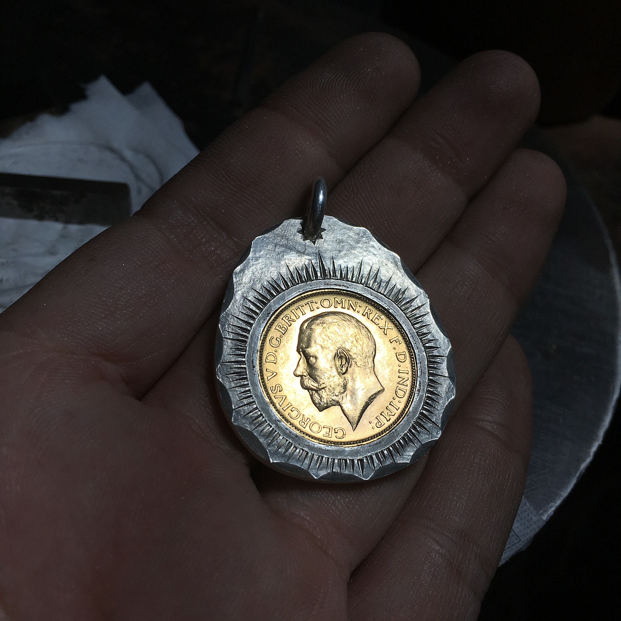 酋长币搭配金嘴鹰#山水画#