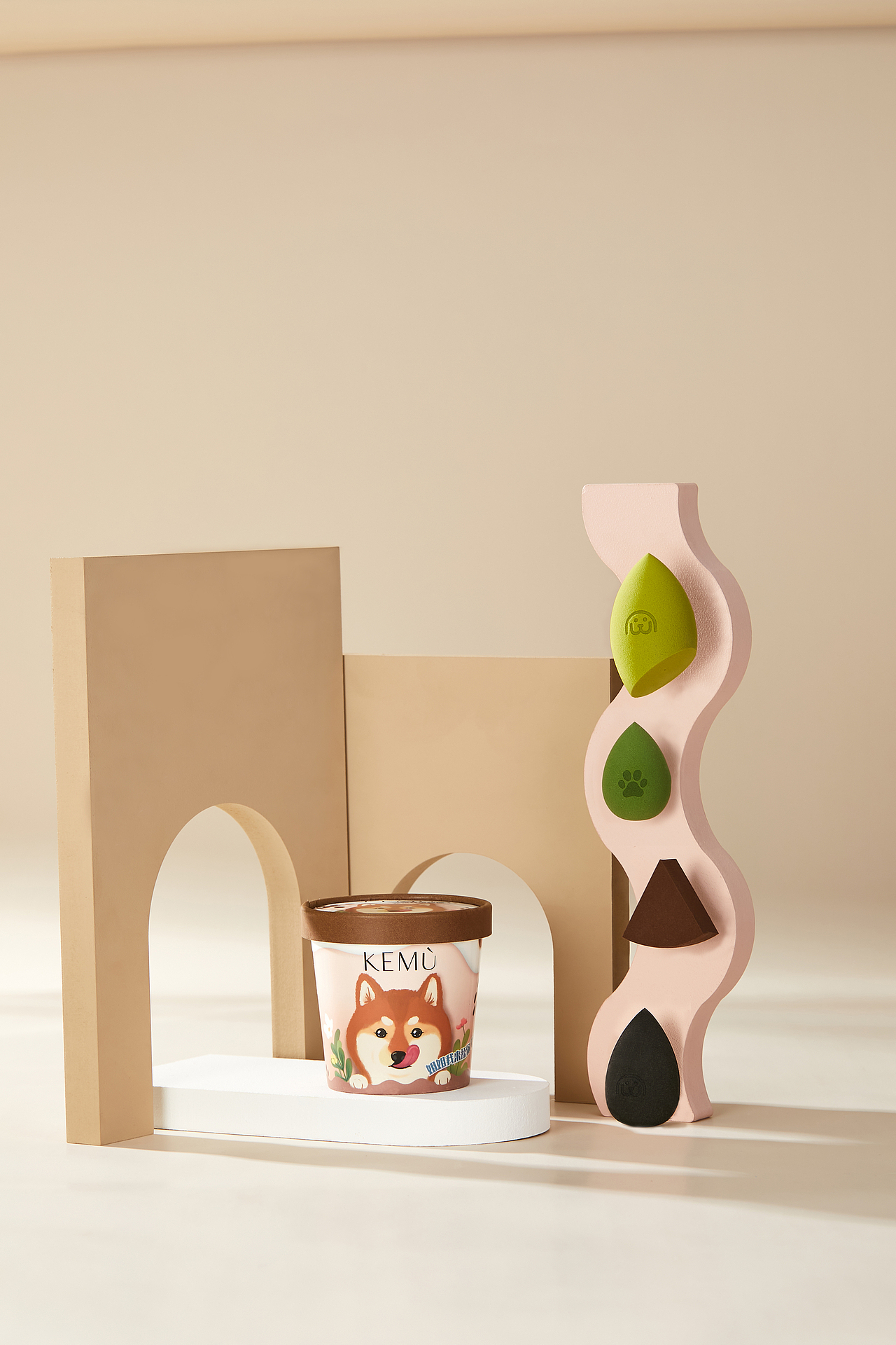 KEMU KV 舔狗杯&身体乳----一组莫兰迪色系（图ZMjEwOTQwNDY4） - 产品摄影 - 站酷设计师旷野视觉原创素材 - 站酷ZCOOL