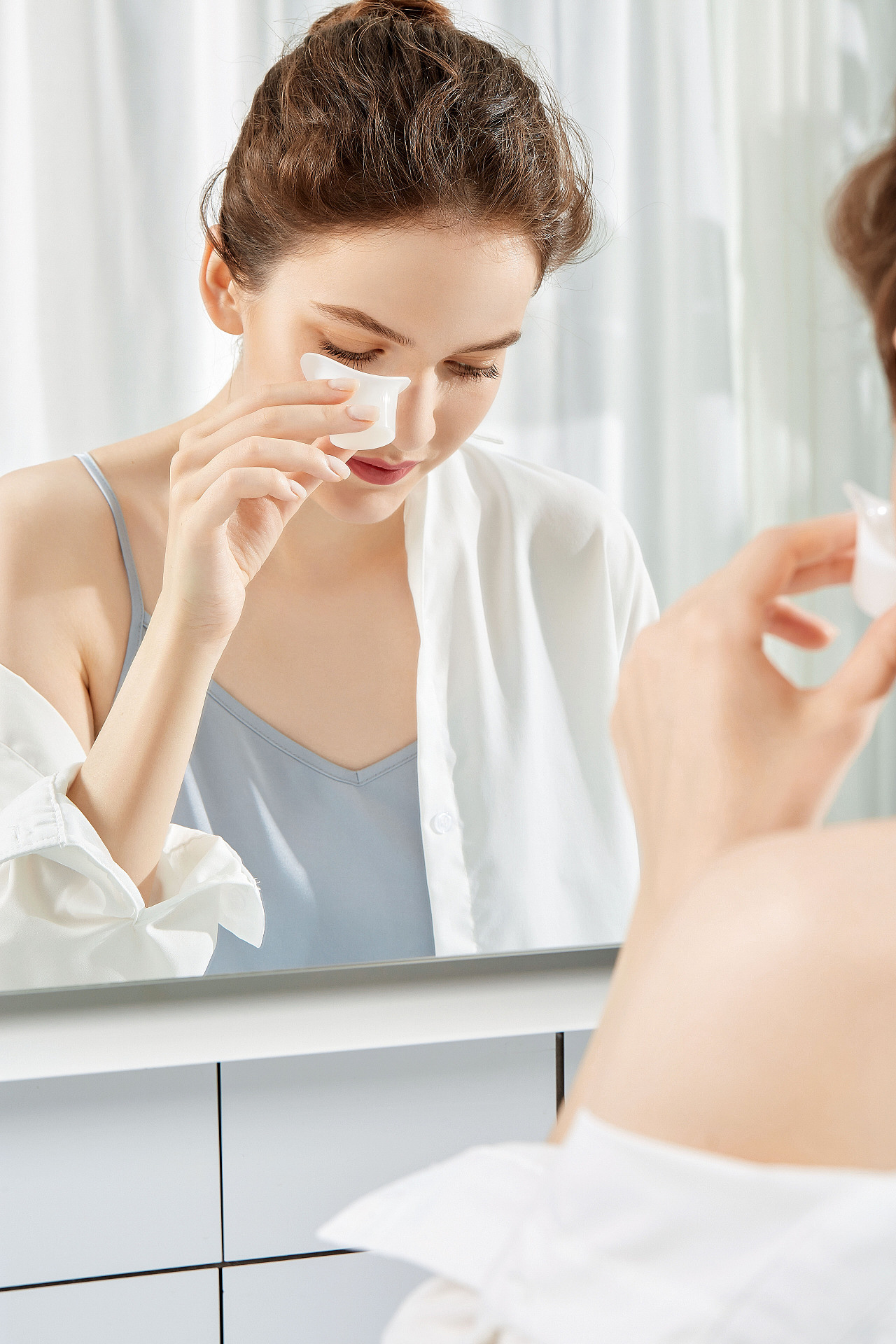 安可视洗眼液&护眼贴模特图