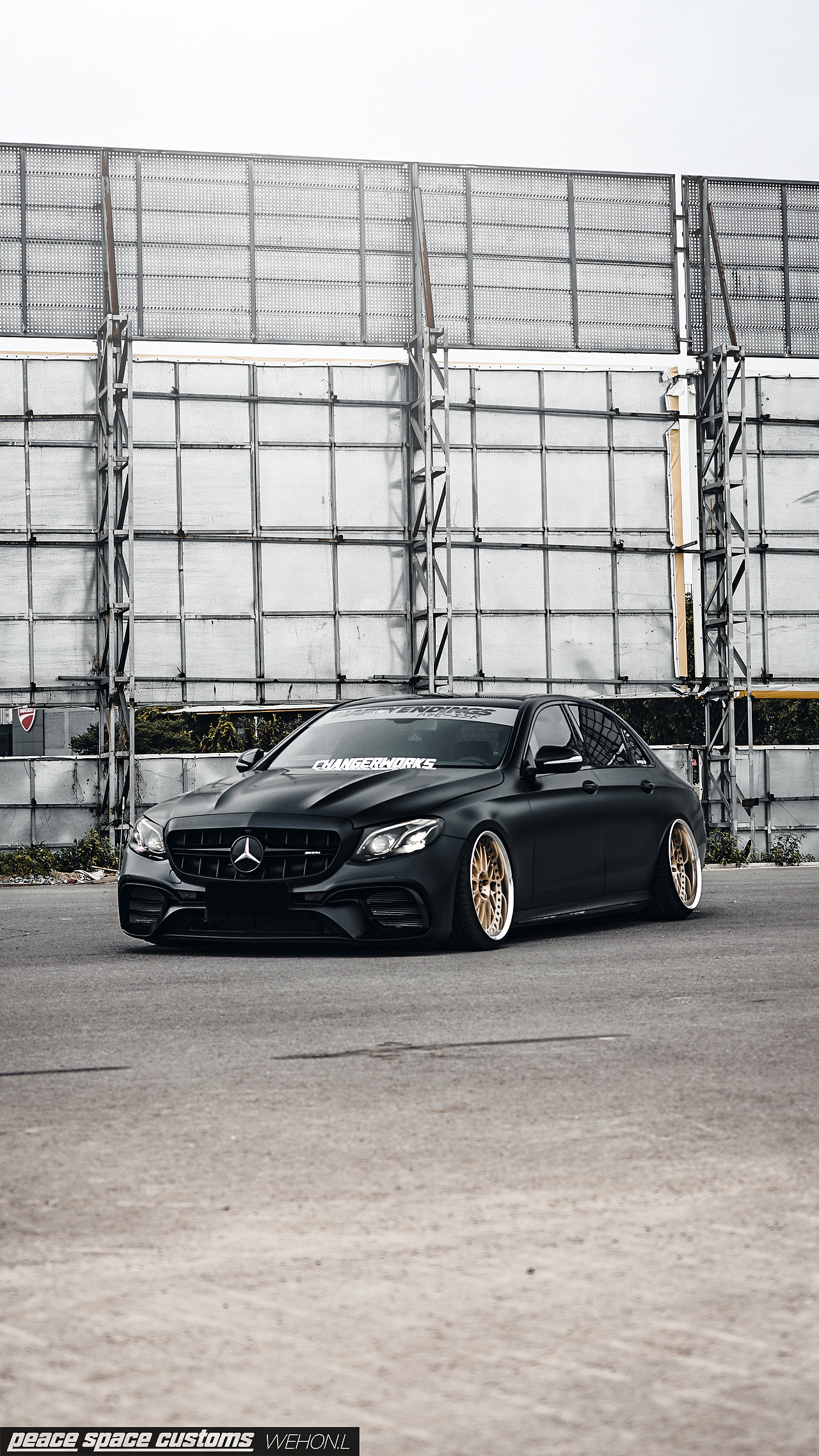 汽车摄影：奔驰E-Class & 大众CC