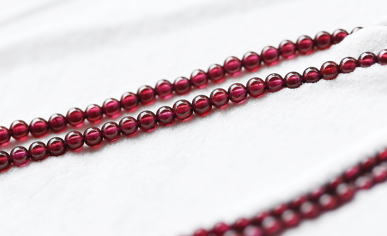 水晶摄影 宝石手链（图ZMTIwNjIxMDQ0） - 产品摄影 - 站酷设计师木子翠原创素材 - 站酷ZCOOL