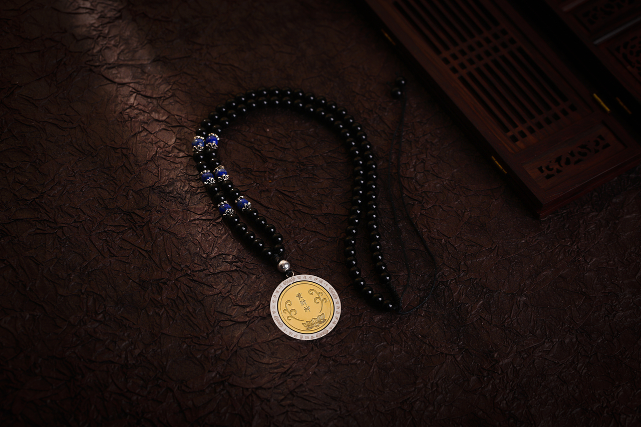 珠寶黃金吊墜拍攝（圖ZMTczMTI3OTk2） - 產(chǎn)品攝影 - 站酷設(shè)計師沒有青春的喇叭原創(chuàng)素材 - 站酷ZCOOL