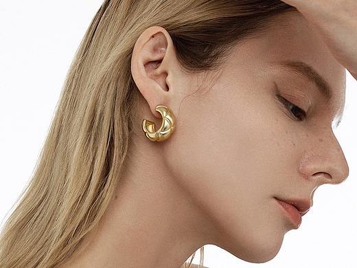 Lenke for 首饰 / FaceModel