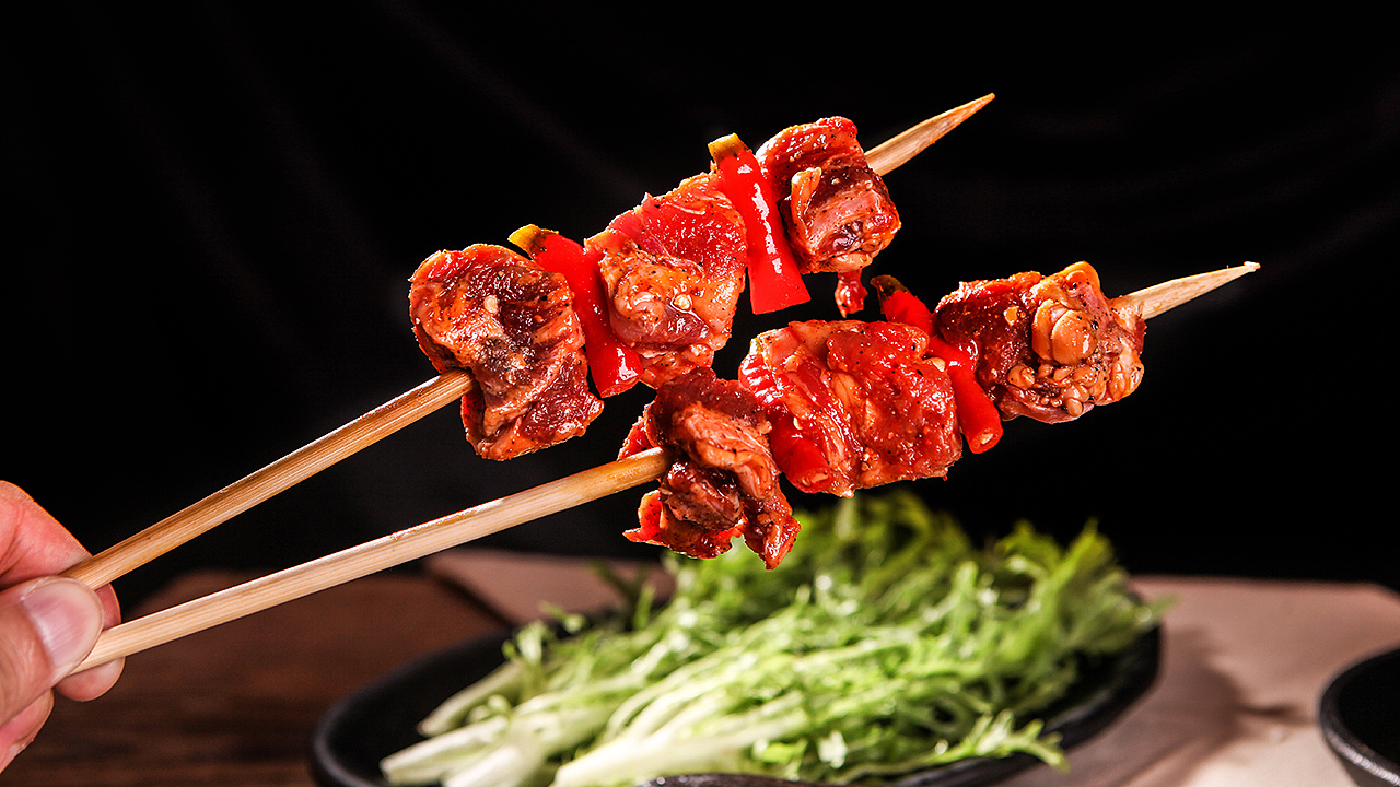 【傲椒火辣·火锅串串】核桃VI品牌形象设计