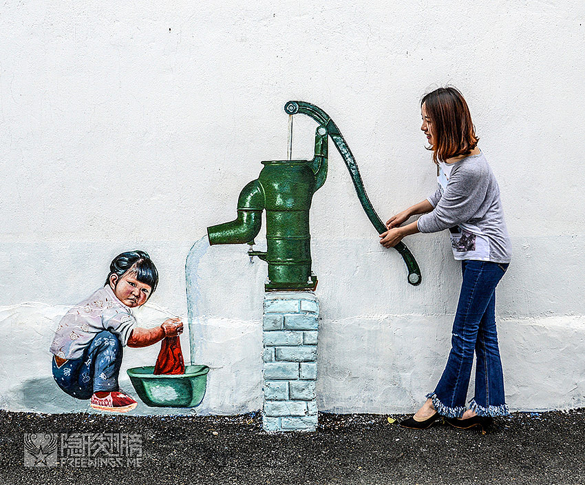 ▲ 勤劳的小姑娘在自己洗衣服呀,咱们来帮帮她吧~