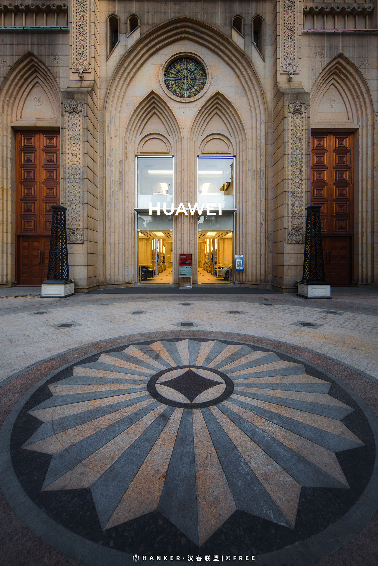 移轴建筑-光谷教堂（图ZMzI5MDE1Njc2） - 风光摄影 - 站酷设计师手抖得福瑞原创素材 - 站酷ZCOOL