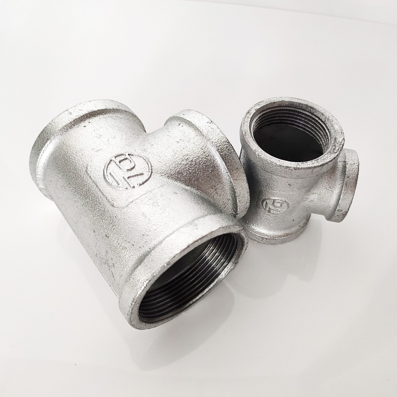 镀锌异径三通