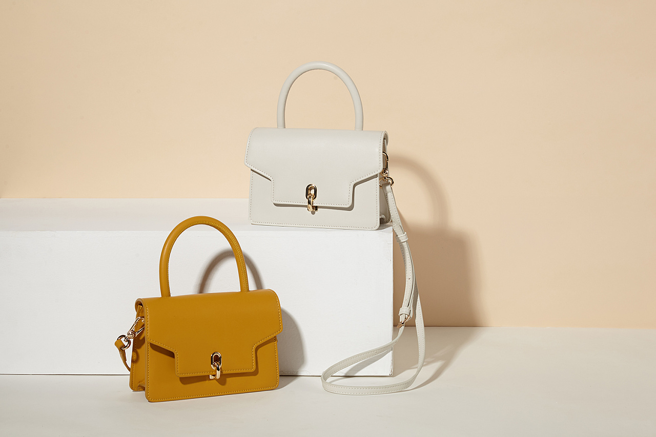 简单箱包场景图