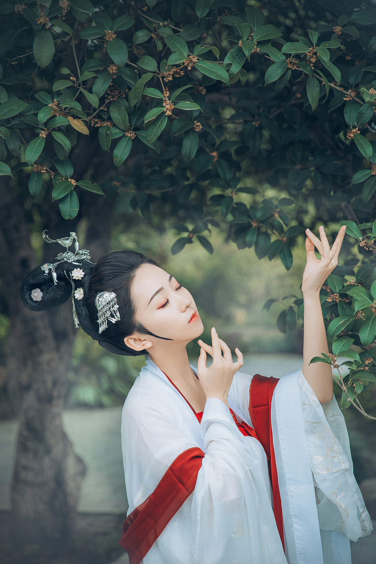鹤归（图ZOTUyODAzNDA=） - 人像摄影 - 站酷设计师独行fiy原创素材 - 站酷ZCOOL
