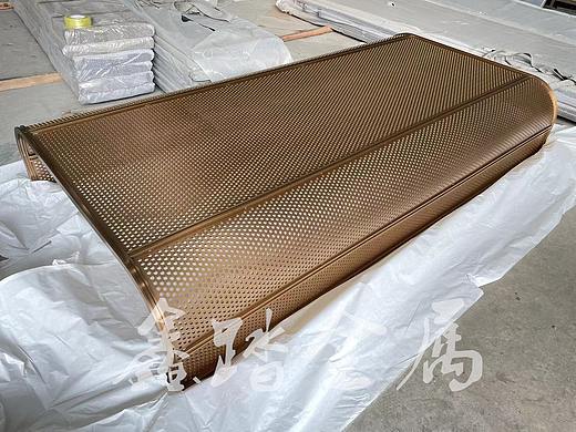 拉丝玫瑰金不锈钢弧形屏风 5mm板激光开圆孔整齐 精细