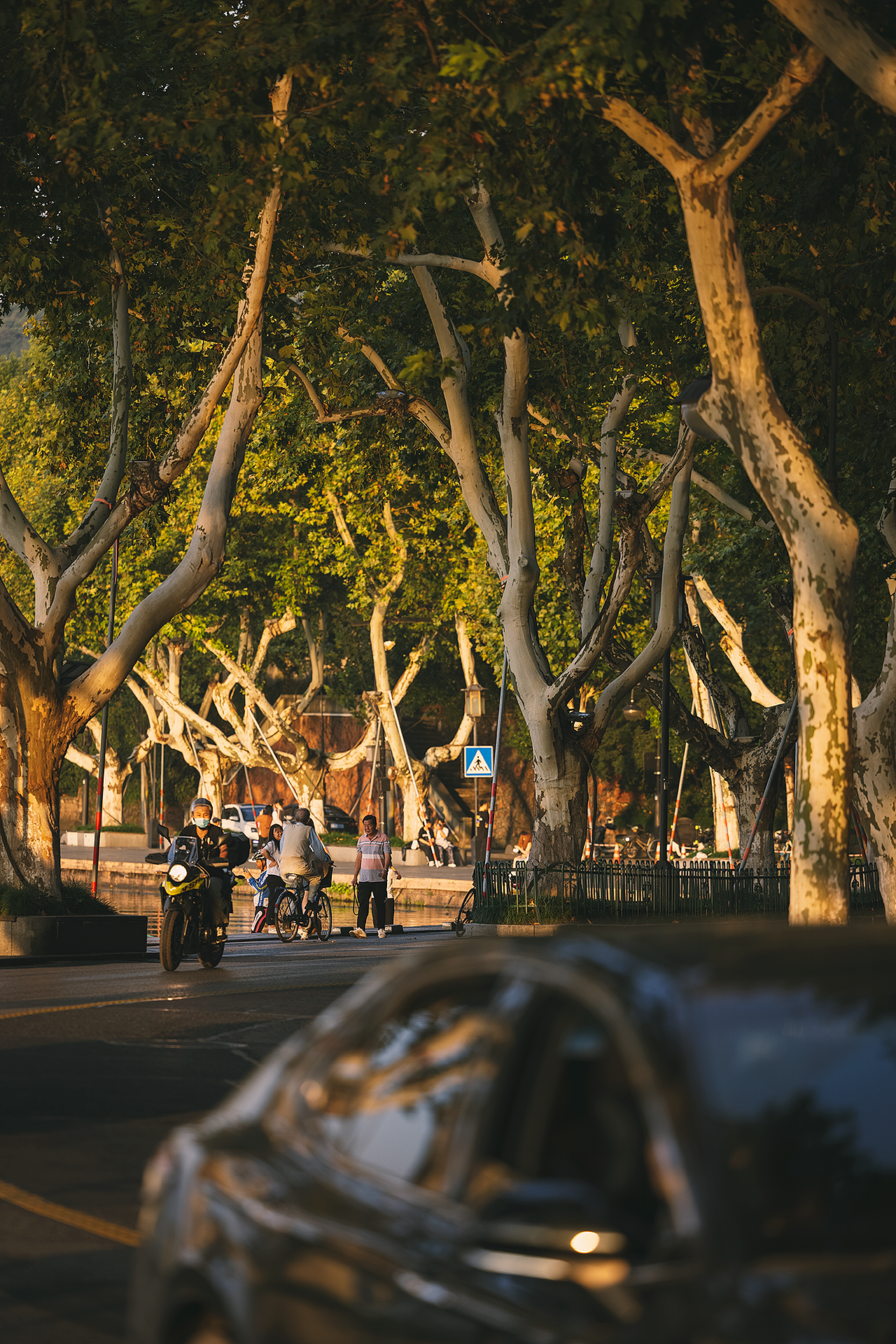 八月十五,在西湖等待一场日出