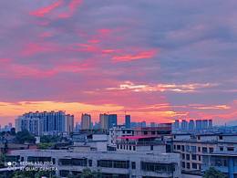 晓看天色暮看云