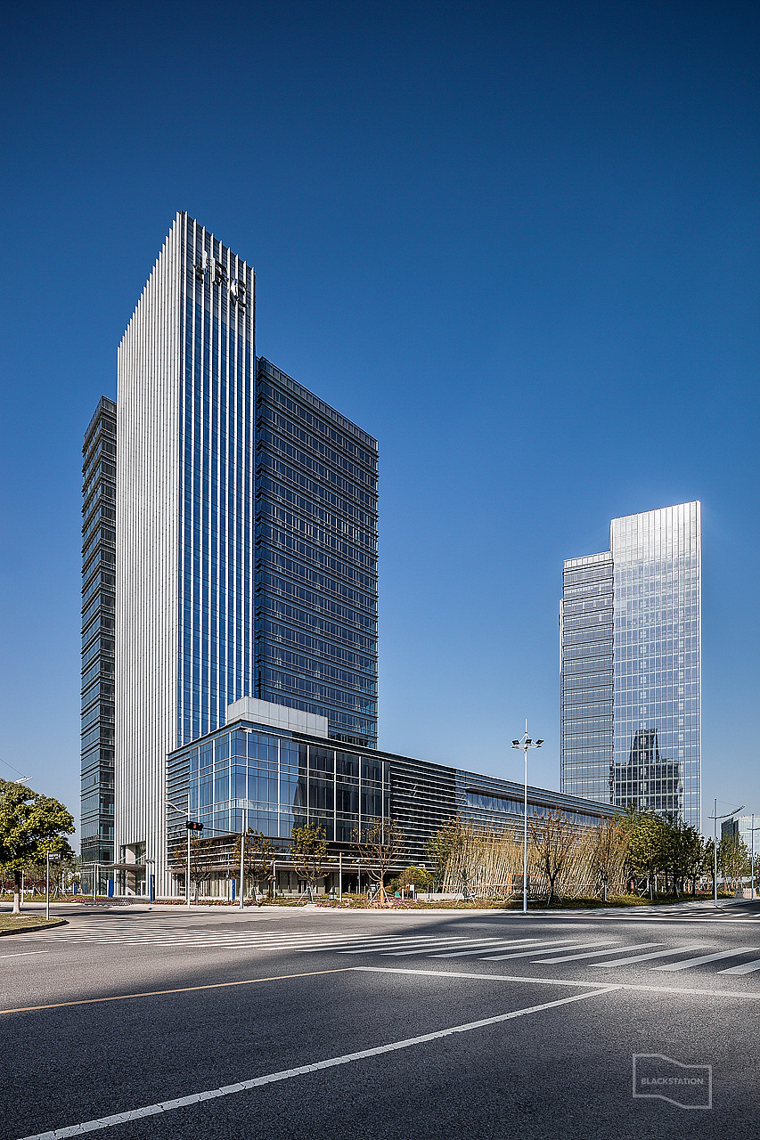 流动河床 | 苏州锦峰国际商务广场