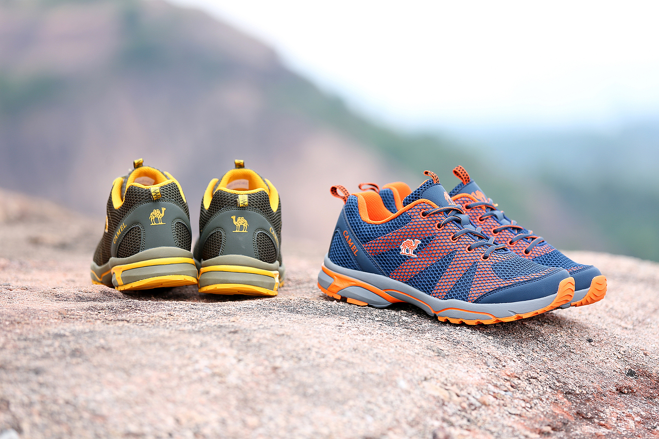 户外登山鞋场景创意拍摄