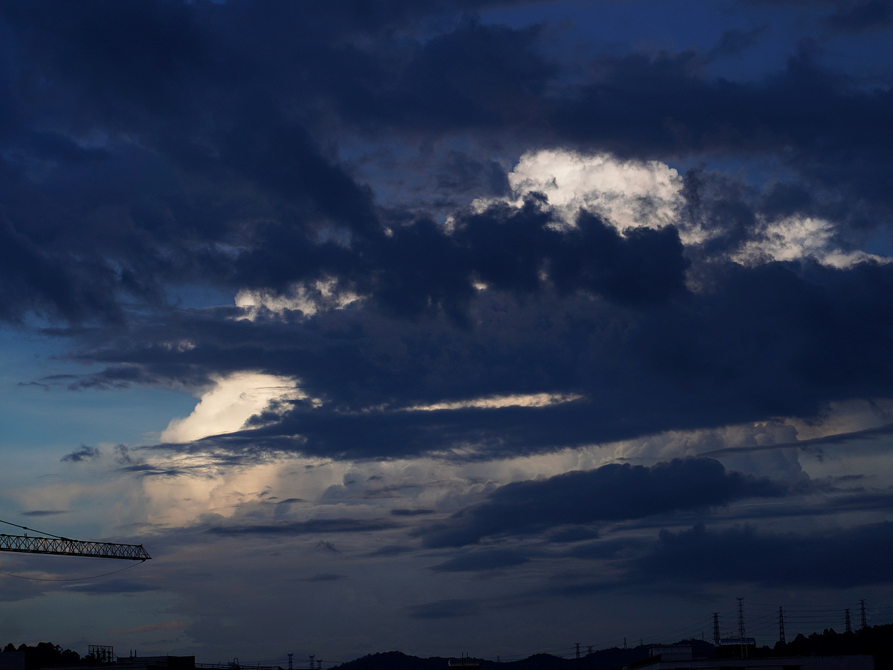 云層（圖ZMjI4OTU3MjAw） - 風光攝影 - 站酷設計師門泥原創(chuàng)素材 - 站酷ZCOOL