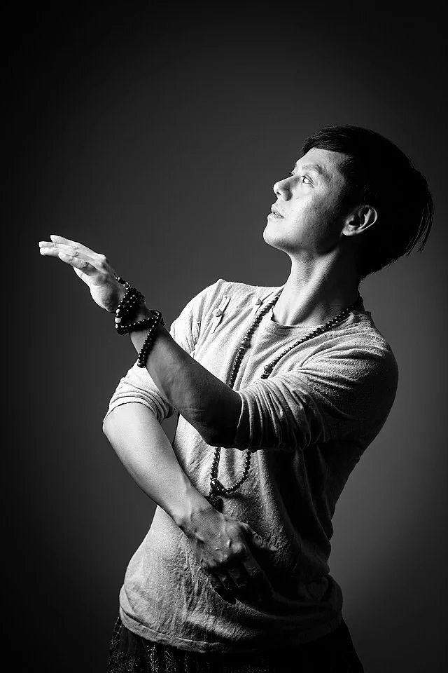 一组舞蹈肖像（图ZNTk1MzQzMTI=） - 人像摄影 - 站酷设计师熊肖像摄影师原创素材 - 站酷ZCOOL