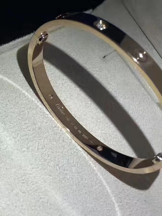 请问珠宝定制哪里靠谱,私人定制首饰哪家好,千与千寻