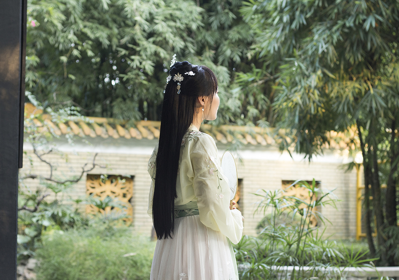 青青子衿汉服美人