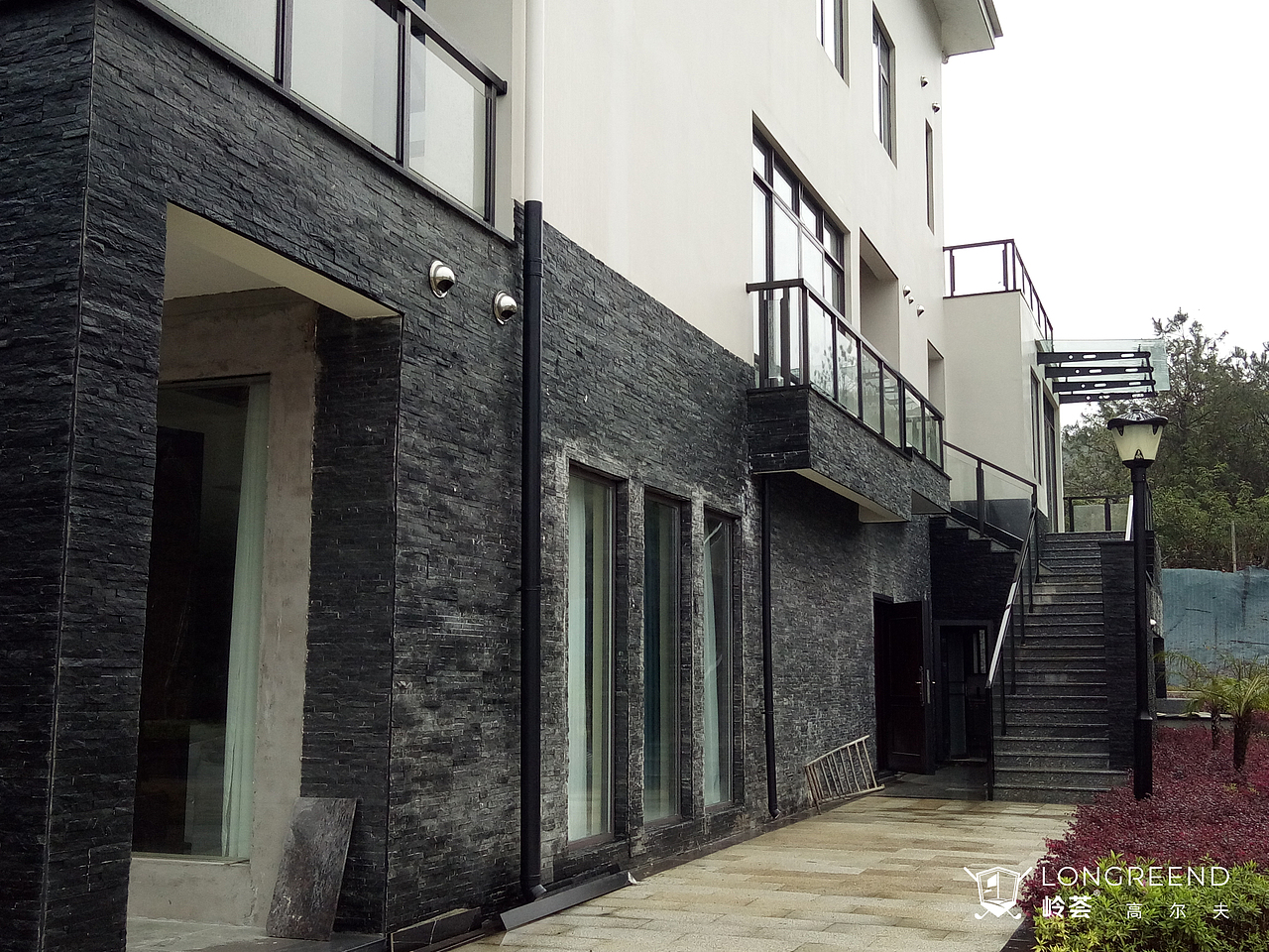 阳江市企业康体中心室内高尔夫模拟器工程项目（图ZMjU0OTY2OTQ4） - 舞台美术 - 站酷设计师岭荟科技原创素材 - 站酷ZCOOL