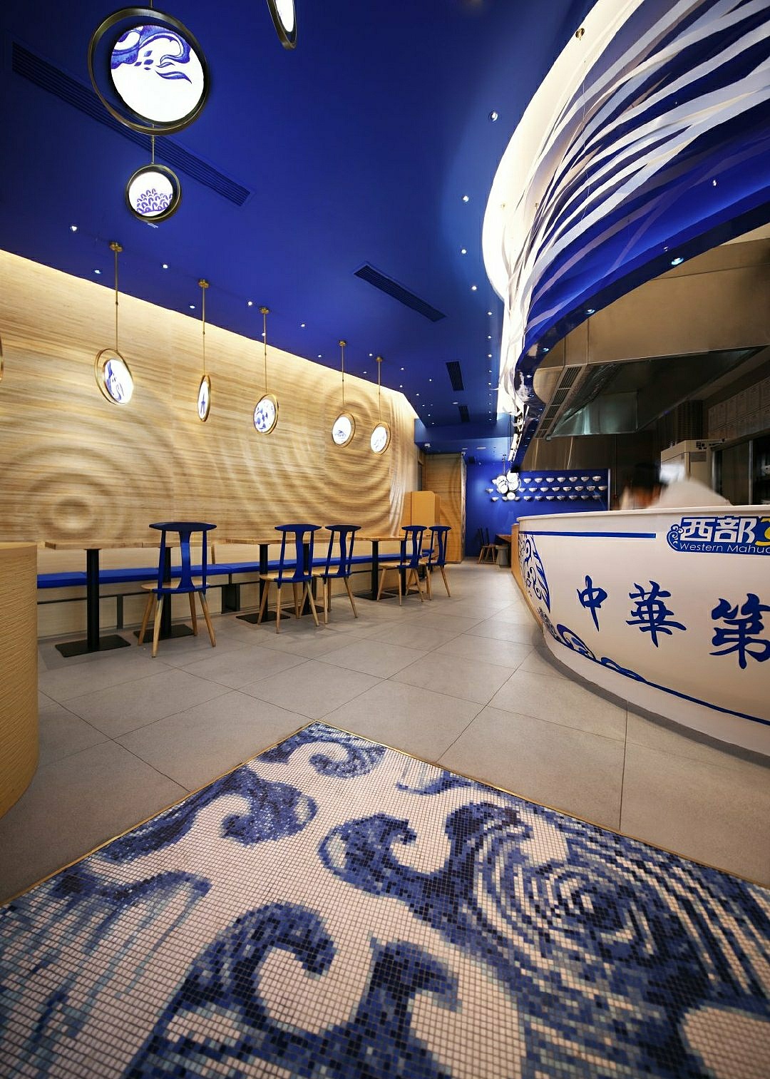 餐饮空间|兰州拉面馆设计效果图_郑州京创装饰公司-站酷ZCOOL