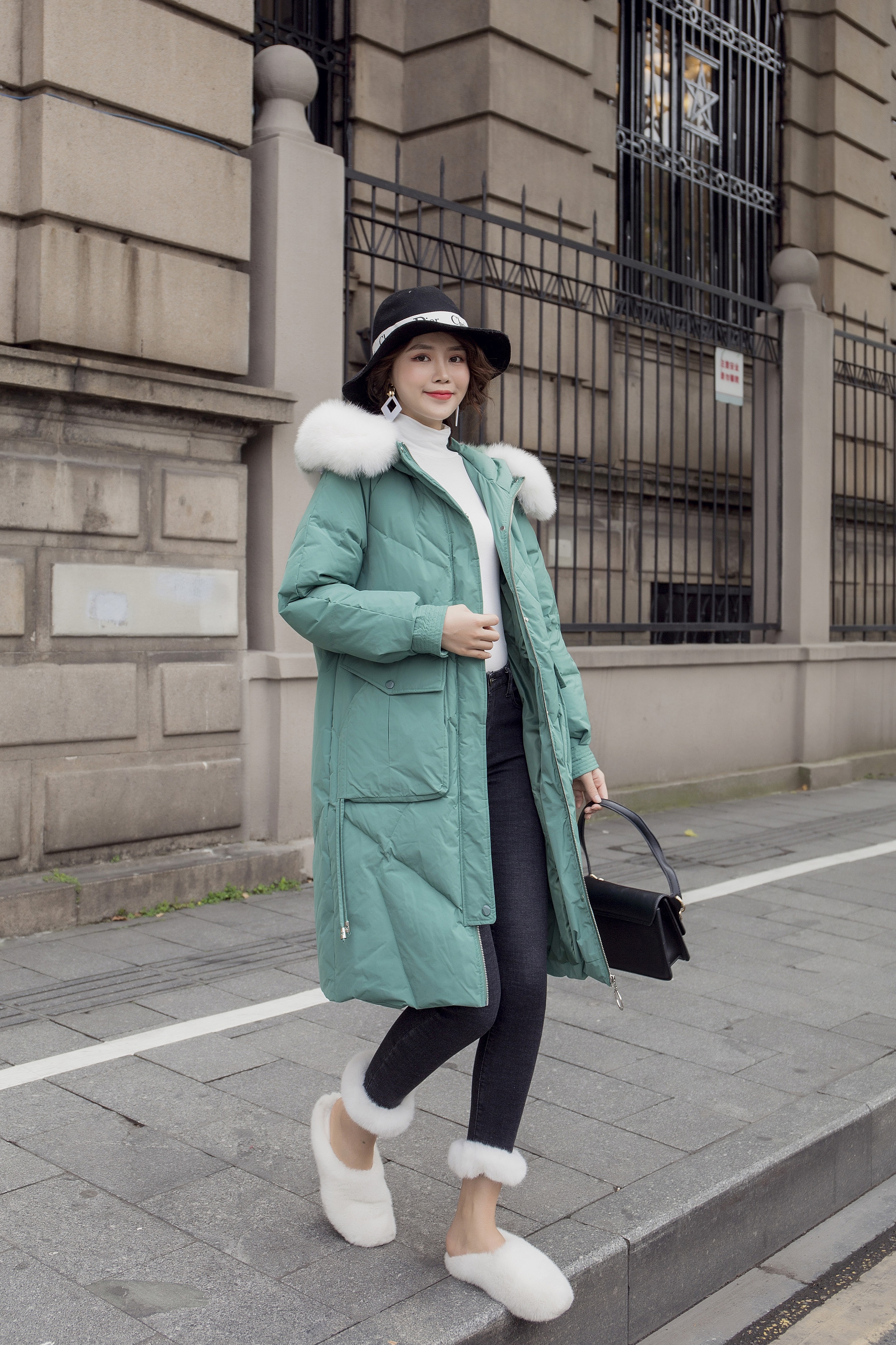 女装拍摄大衣羽绒服冬装外套模特拍摄视频制作